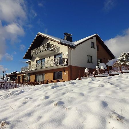 Apartment In Eifel With Children S Playground Lirstal Exterior photo